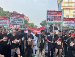 Tuntut Ketua dan Sekjen Mundur, Massa Demo Kantor PBNU