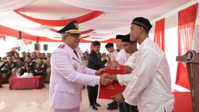 Pj Gubernur Serahkan dokumen Remisi Hari Kemerdekaan Kepada WBP dan anak binaan