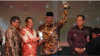 Tingkatkan Kesejahteraan, Pj Gubernur Aceh Terima Dua Penghargaan Kinerja 2024