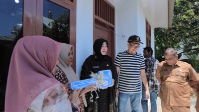 Eva dan Sri Warga Ilie Banda Aceh Terima Bantuan Rumah Layak Huni dari Illiza