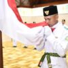 Mualem Kukuhkan Anggota Paskibraka Provinsi Aceh